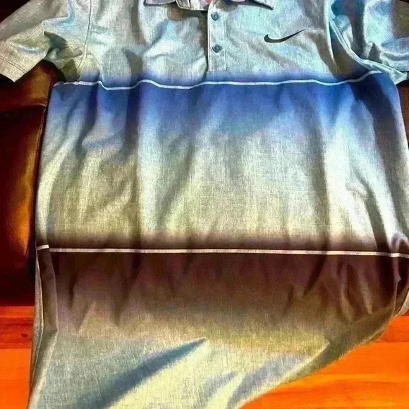 Nike golf standard  fit size small dri-fit blue - Picture 2 of 4